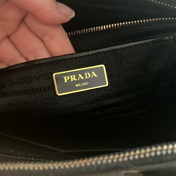 Prada Galleria Saffiano leather - Picture 4 of 12